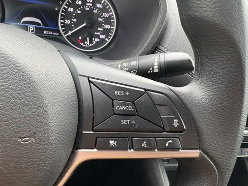 Used 2024 Nissan Sentra SV image 21