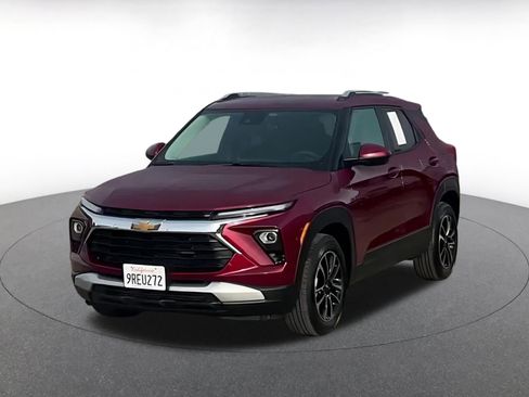 Used 2025 Chevrolet TrailBlazer LT image 7