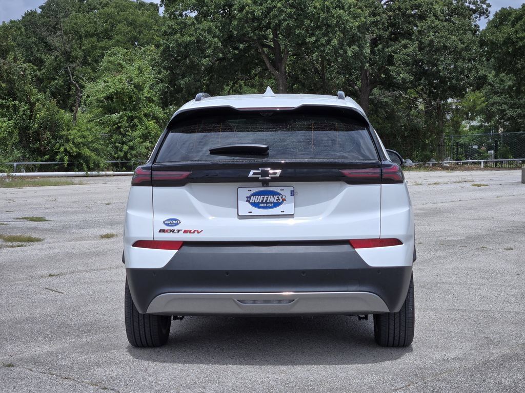 Used 2023 Chevrolet Bolt EUV Premier w/ Sun & Sound Package FWD image 6