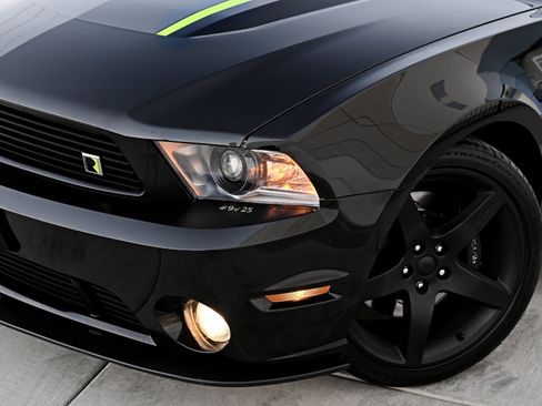 Used 2012 Ford Mustang GT Premium w/ HID Headlamps & Security Pkg image 35