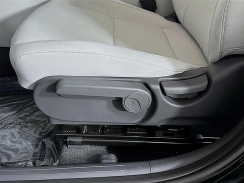 Certified 2024 Hyundai Kona SE FWD image 19