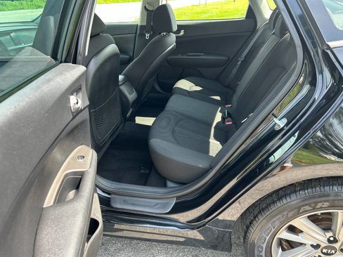 Used 2019 Kia Optima LX image 14