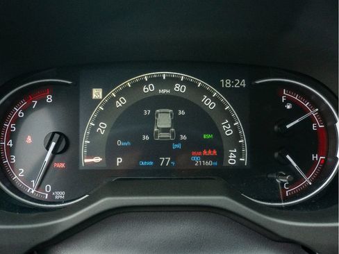 Used 2024 Toyota RAV4 XLE AWD/4WD image 21