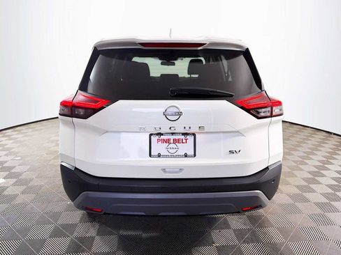 Certified 2023 Nissan Rogue SV FWD image 5
