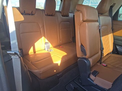 Used 2024 Nissan Pathfinder Platinum w/ Cargo Package image 34