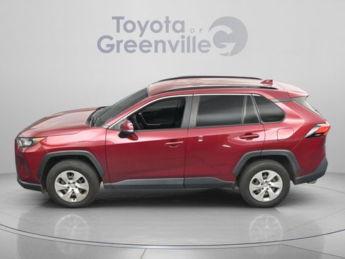 Used 2021 Toyota RAV4 LE image 4