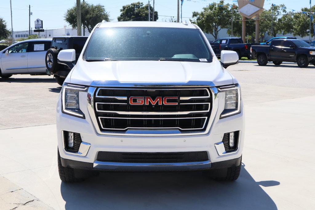 Used 2021 GMC Yukon XL SLT w/ SLT Premium Package RWD image 4