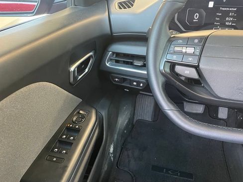 Used 2025 Kia K4 EX FWD image 12