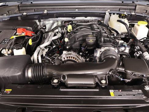 Used 2025 Jeep Gladiator Rubicon image 20