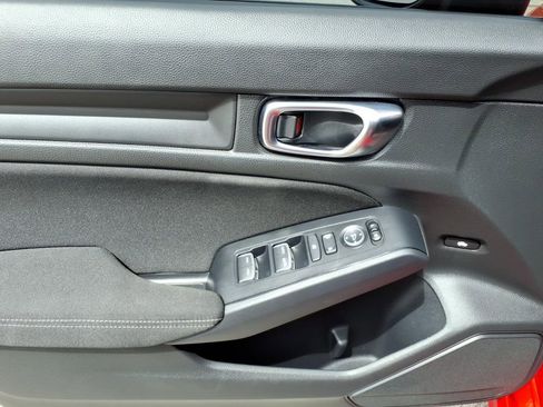 Used 2025 Honda Civic Sport image 3
