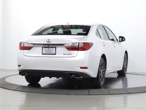Used 2017 Lexus ES 350 w/ Luxury Package FWD image 9