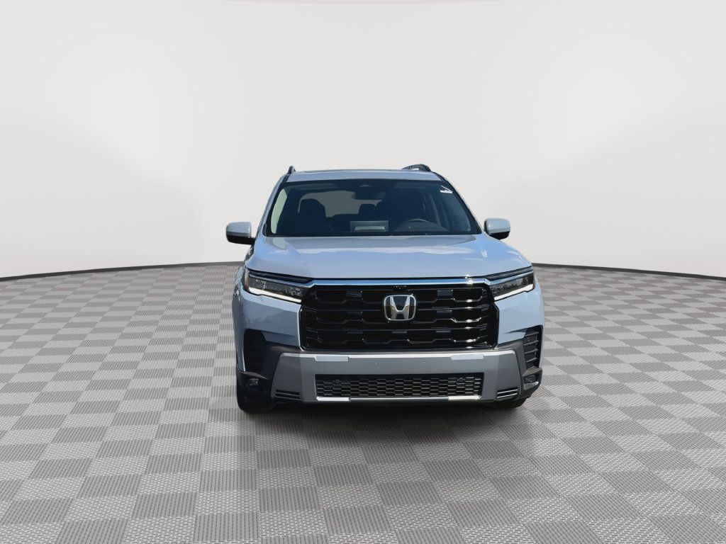New 2026 Honda Pilot Touring image 3