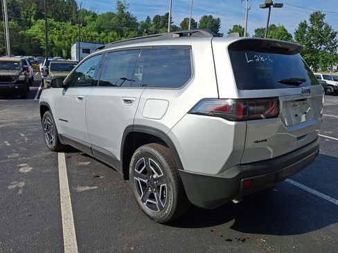 New 2026 Jeep Cherokee Limited AWD/4WD image 4