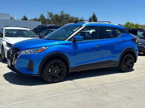 Certified 2024 Nissan Kicks SV w/ Interior Electronics Package FWD image 9