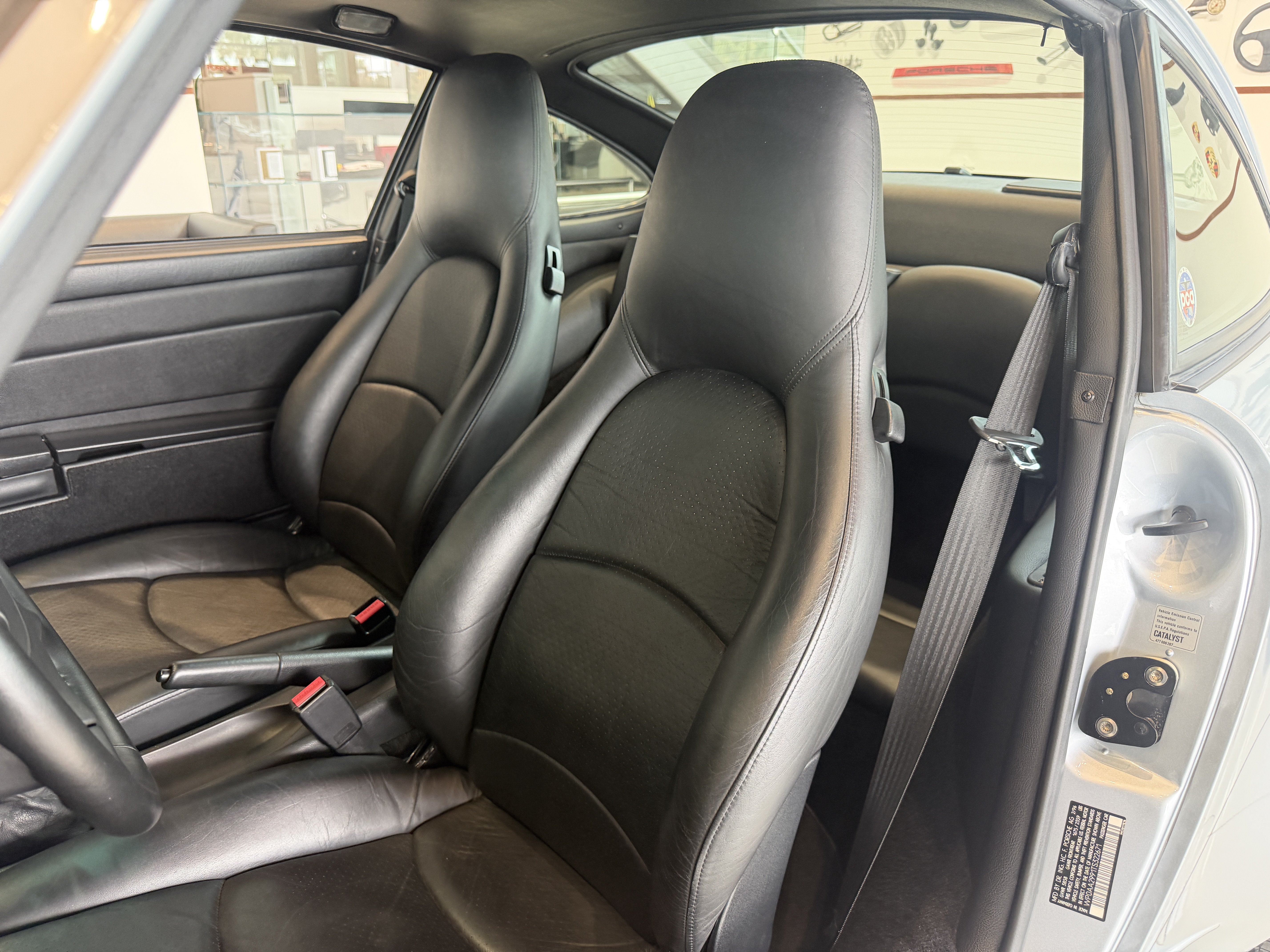 Used 1996 Porsche 911 Carrera 4S AWD/4WD image 5