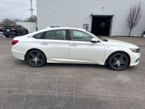 Used 2022 Honda Accord Touring image 7