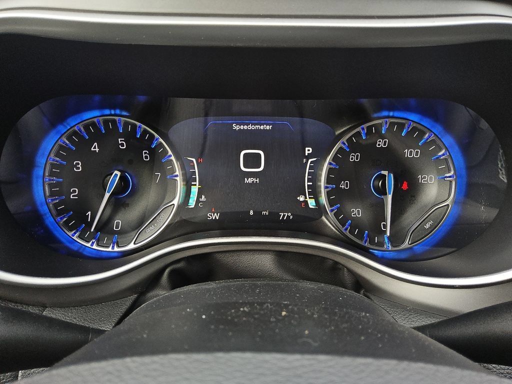 New 2027 Chrysler Pacifica Select w/ Family Tech Group FWD image 28