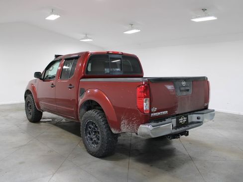 Used 2014 Nissan Frontier SV image 7