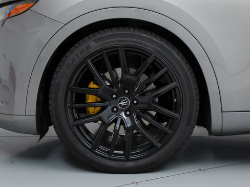 Certified 2022 Maserati Levante GT AWD/4WD image 20