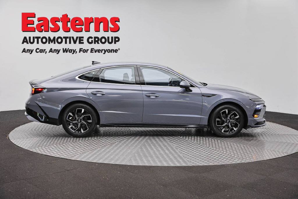 Used 2024 Hyundai Sonata SEL FWD image 6