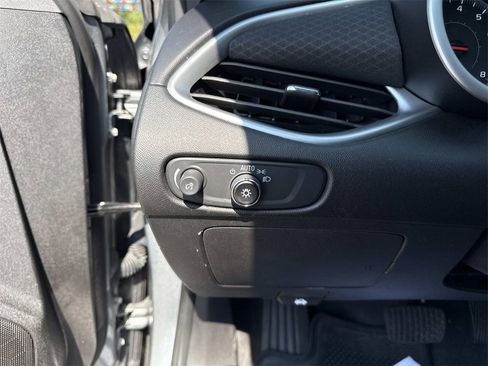 Used 2024 Chevrolet Malibu LT image 12