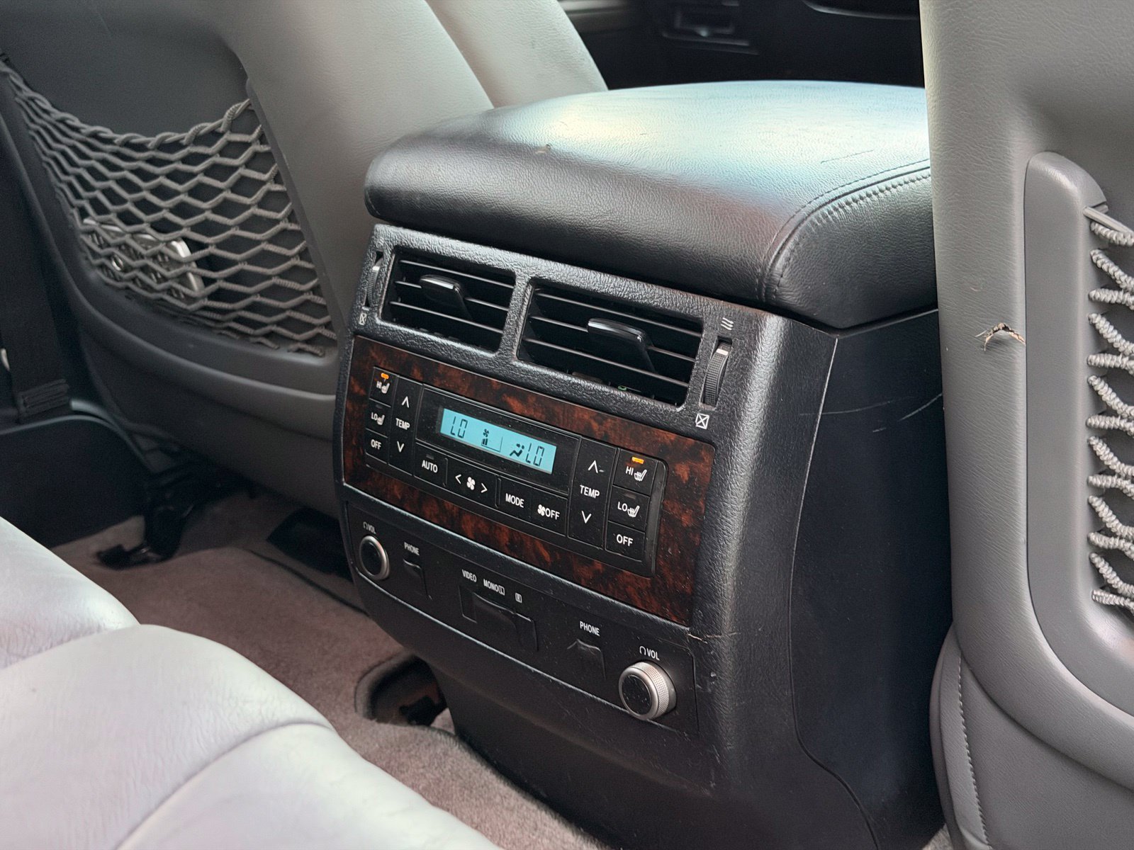 Used 2011 Toyota Land Cruiser w/ Upgrade Pkg AWD/4WD image 26