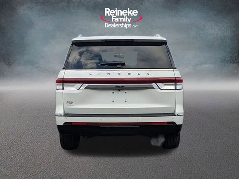 Used 2023 Lincoln Navigator Black Label image 6
