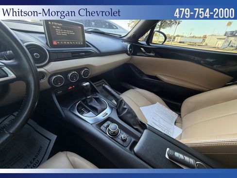 Used 2017 MAZDA MX-5 Miata RF Grand Touring image 25