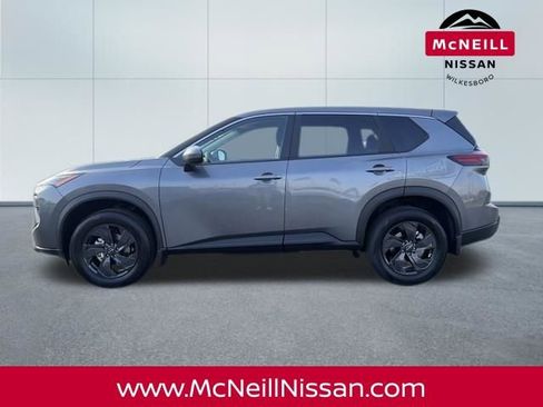 New 2026 Nissan Rogue SV AWD/4WD image 5