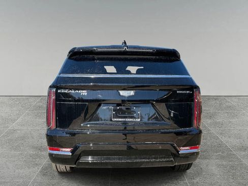 New 2025 Cadillac Escalade IQ Luxury 2 image 10