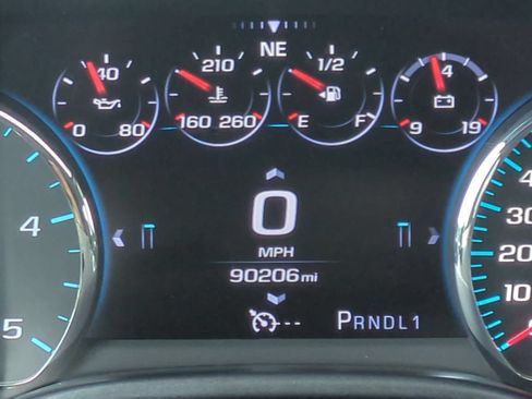 Used 2017 GMC Sierra 2500 Denali w/ Suspension Package, Off-Road AWD/4WD image 35