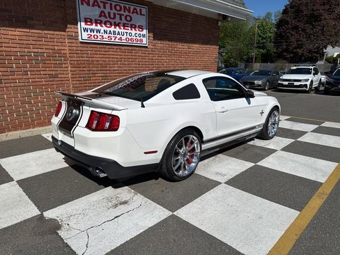 Used 2010 Ford Mustang Shelby GT500 RWD image 3