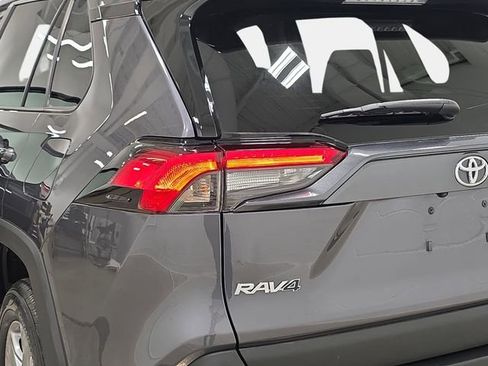 Certified 2025 Toyota RAV4 XLE image 30