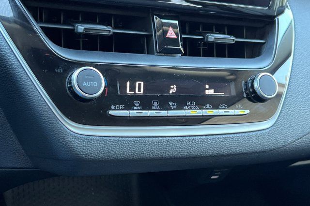 Used 2025 Toyota Corolla LE FWD image 21