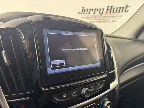 Used 2018 Chevrolet Traverse LT FWD image 15