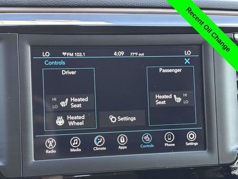 Used 2019 Chrysler Pacifica Touring-L image 16