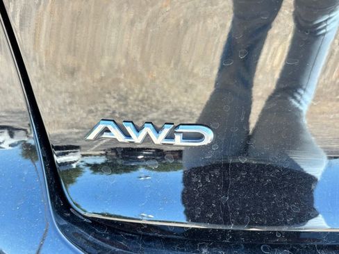 Used 2023 Toyota Crown AWD/4WD image 5
