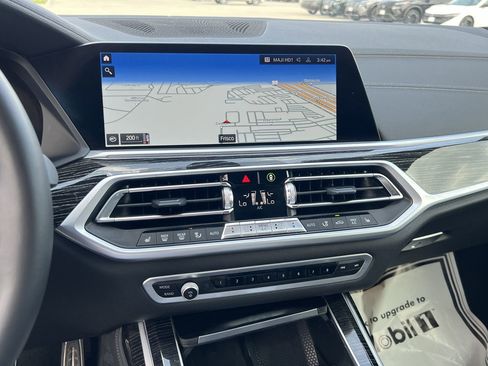 Used 2022 BMW X7 M50i w/ Cold Weather Package AWD/4WD image 15