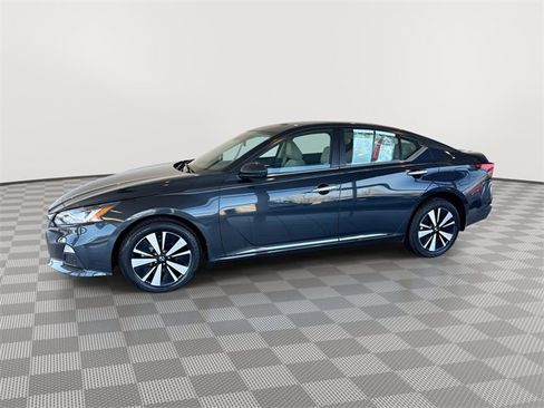 Used 2022 Nissan Altima 2.5 SV image 7