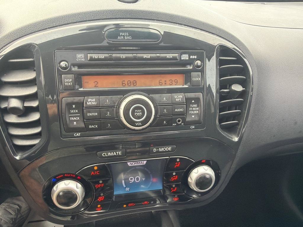 Used 2014 Nissan Juke SV AWD/4WD image 18