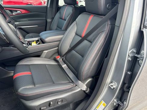 New 2026 Chevrolet Traverse RS image 24
