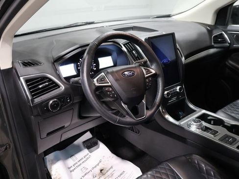 Used 2024 Ford Edge Titanium w/ Equipment Group 301A image 16