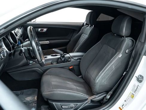 Used 2019 Ford Mustang GT w/ Equipment Group 301A RWD image 20