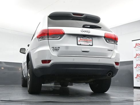 Used 2017 Jeep Grand Cherokee Limited AWD/4WD image 36