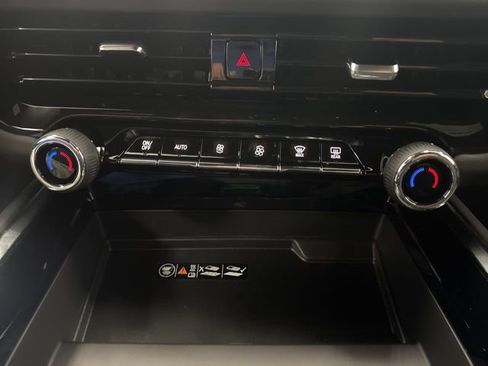 New 2026 Chevrolet Suburban RST w/ RST Capability Package AWD/4WD image 20