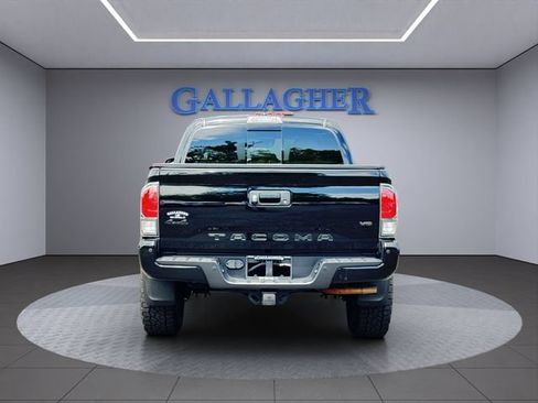 Used 2023 Toyota Tacoma Limited AWD/4WD image 6