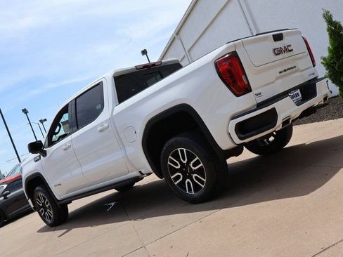Certified 2025 GMC Sierra 1500 AT4 w/ Technology Package AWD/4WD image 4