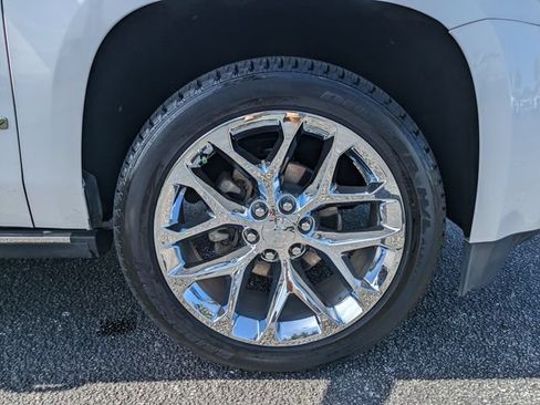 Used 2017 GMC Yukon Denali w/ Open Road Package RWD image 11