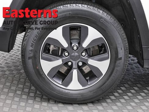 Used 2023 Jeep Grand Cherokee 4WD 4xe image 35