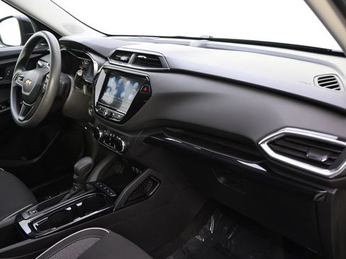 Used 2021 Chevrolet TrailBlazer LT w/ Convenience Package FWD image 15